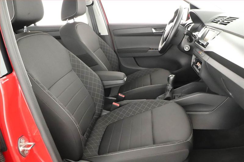 Škoda Fabia (2018) 1.0 TSI, Tempomat - fotka 7 z 12