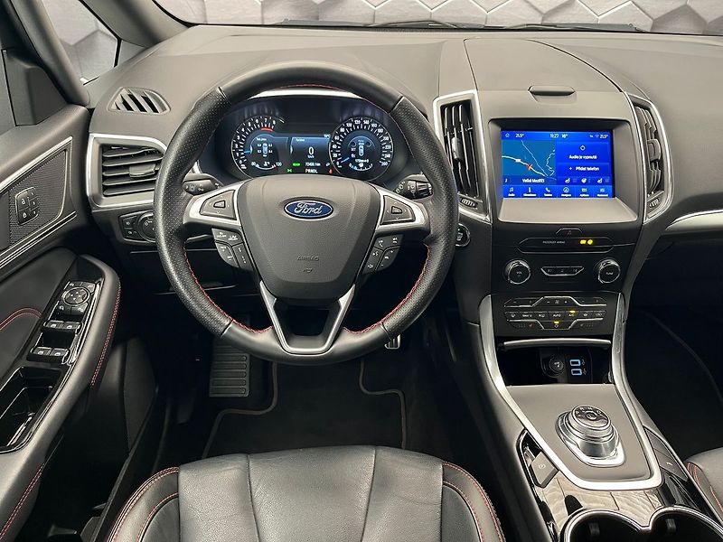 Ford S-MAX 2.5 Duratec HEV ST-LINE - fotka 7 z 68