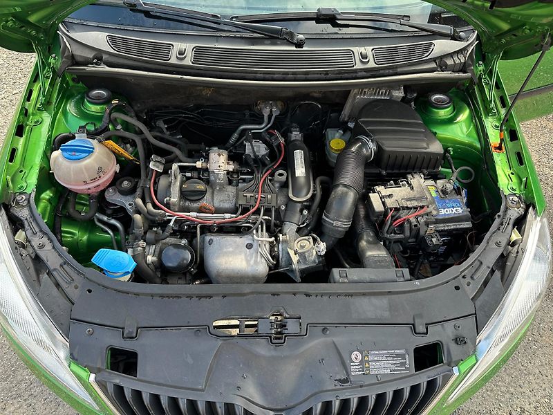 Škoda Fabia (2010) 1,2 TSI, Sport - fotka 11 z 14