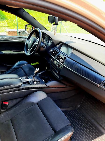 BMW X6 (2009) - fotka 9 z 24