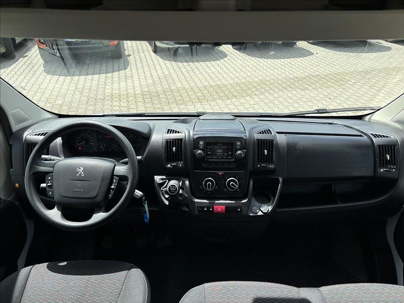 Peugeot Boxer 2,2 BHDI 103kW L2 Kombi Van - fotka 17 z 34