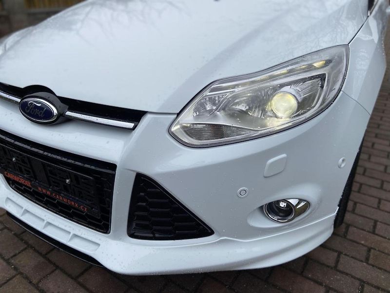 Ford Focus (2014) 1.0EcoBoost 92kw - fotka 11 z 32