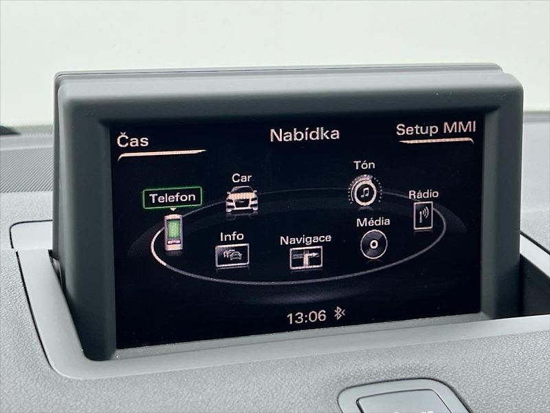 Audi A1 1,2 TFSi 63 kW S-LINE - fotka 22 z 23