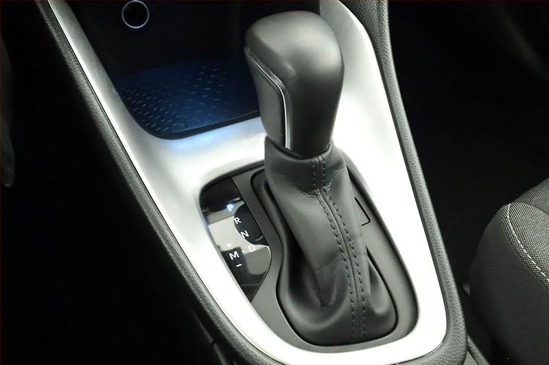 Toyota Yaris (2023) Comfort Style Tech 1.5 VVT-i - fotka 9 z 14