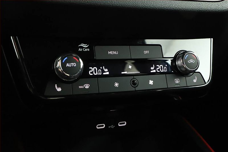 Škoda Fabia (2026) 1.0 TSI, Monte Carlo, FullLed - fotka 18 z 20