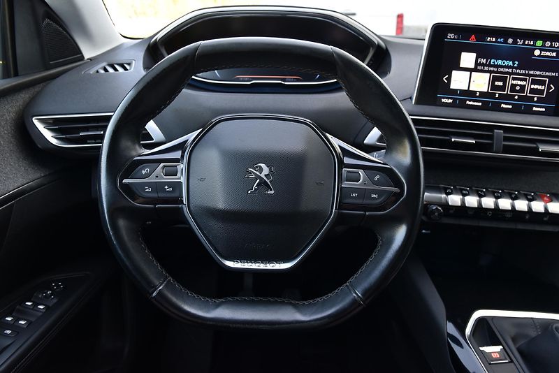 Peugeot 5008 2.0 HDi,7MÍST,LED,NAVI,KAMERA - fotka 11 z 50