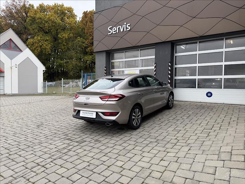 Hyundai i30 1,0 T-GDI Comfort - fotka 2 z 15