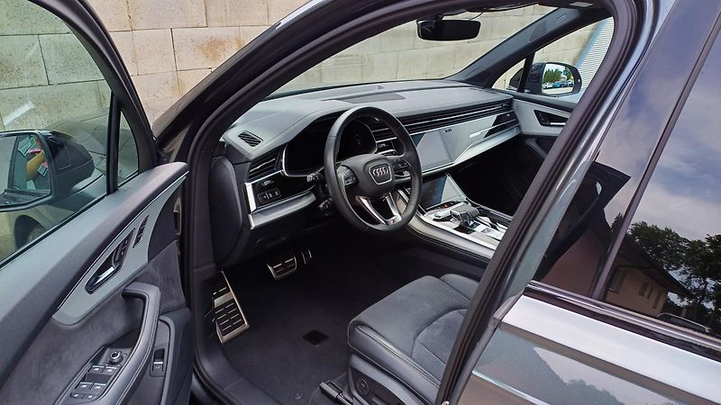 Audi Q7 S-LINE 3.0TDI WEBASTO B&O 1ČR  - fotka 9 z 44