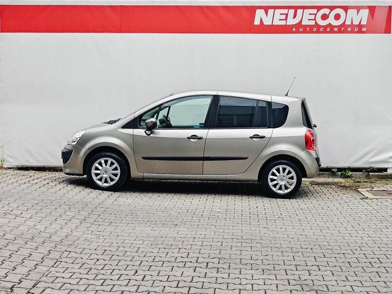 Renault Modus (2009) 1,2 16V 55 kW Alur - fotka 29 z 35