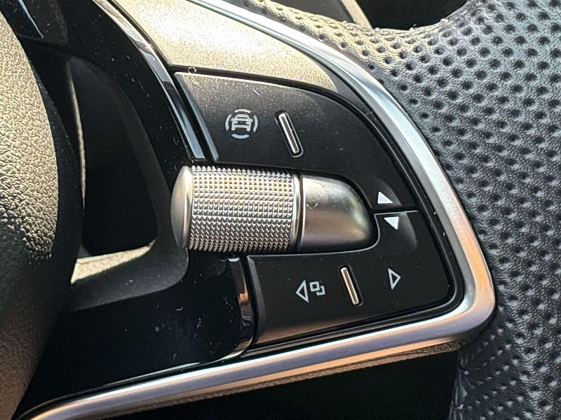 Škoda Superb (2025) Combi 2.0 TDI 4x4 DSG Sportlin - fotka 21 z 33