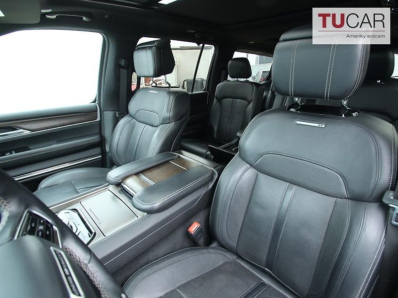 Jeep Grand Wagoneer (2022) 6.4 V8 SERIES III  - fotka 10 z 45