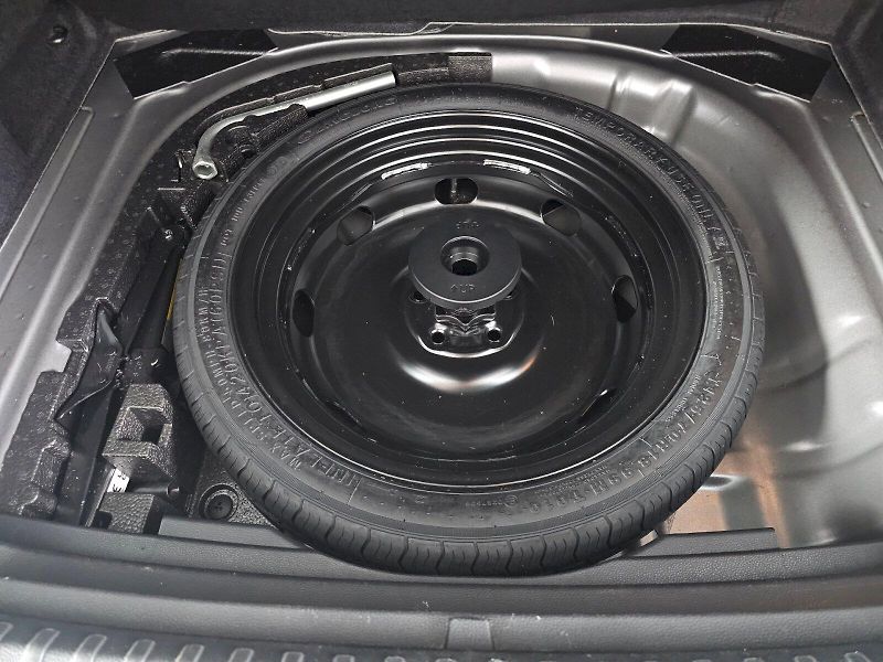 Škoda Karoq (2024) 1.5TSi 110kW AMBITION PLUS - fotka 34 z 35