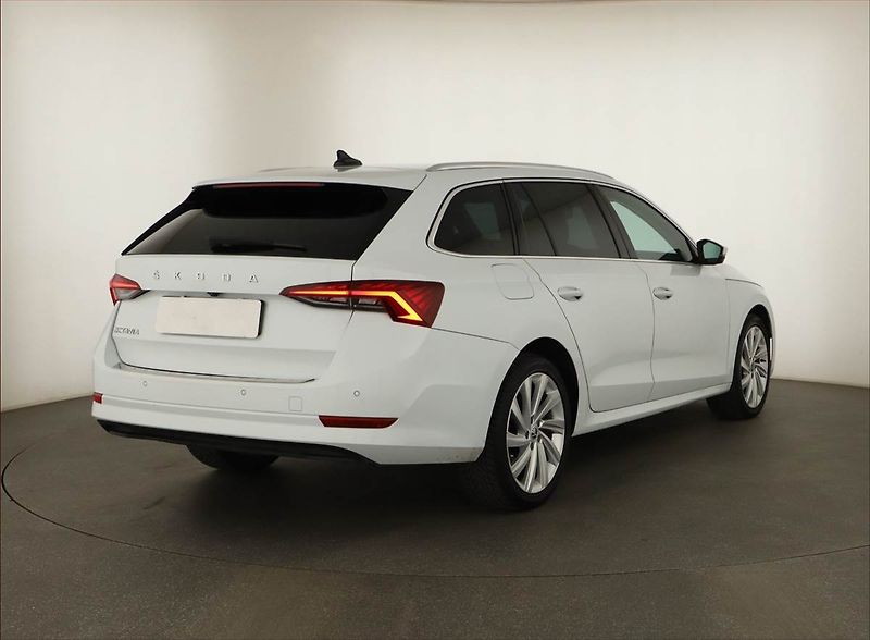 Škoda Octavia (2020) Style Plus 2.0 TDI, Automat - fotka 5 z 19