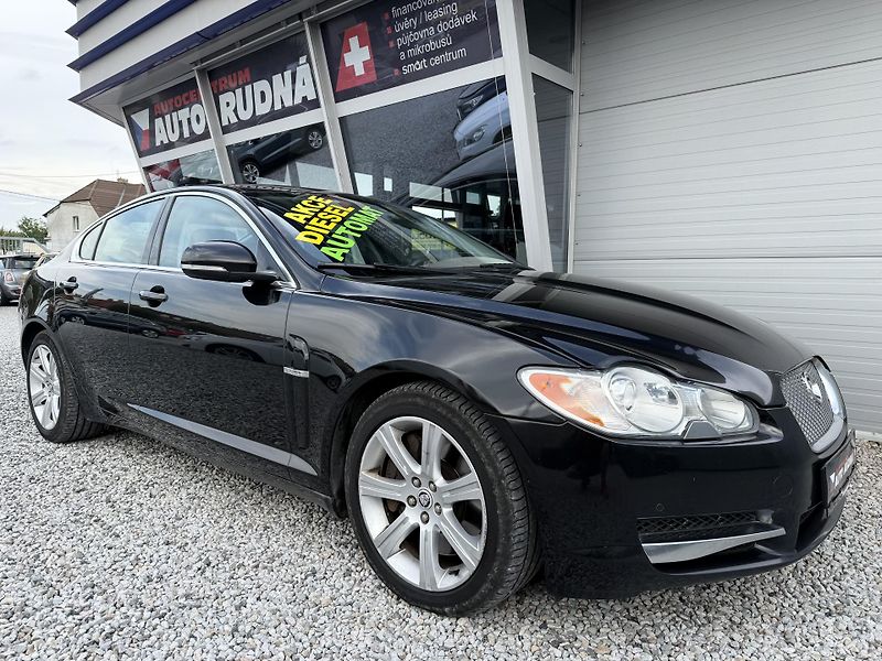 Jaguar XF 3,0 V6 Diesel Lux Automat - fotka 7 z 40
