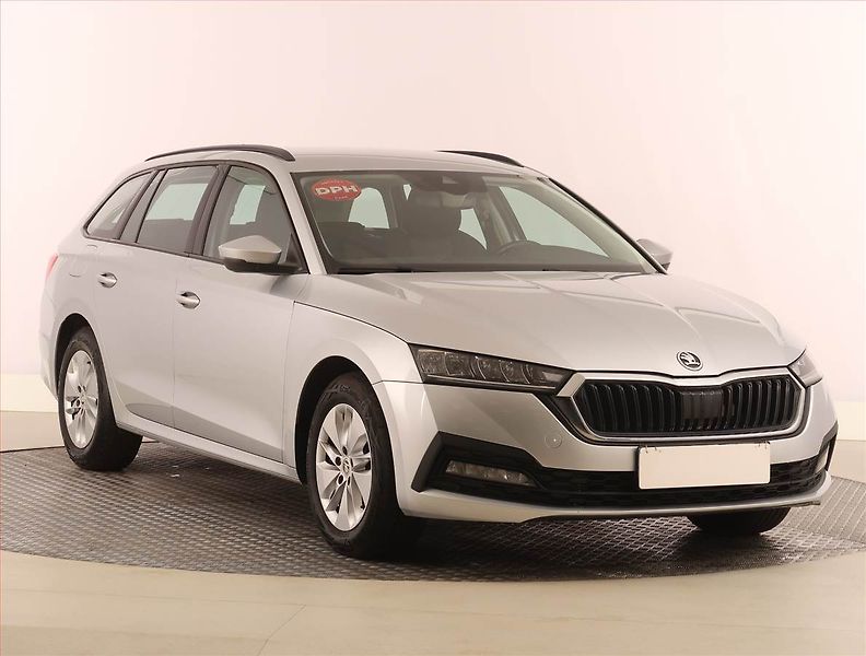 Škoda Octavia (2023) Ambition 2.0 TDI, ČR,1.maj - fotografie inzerátu