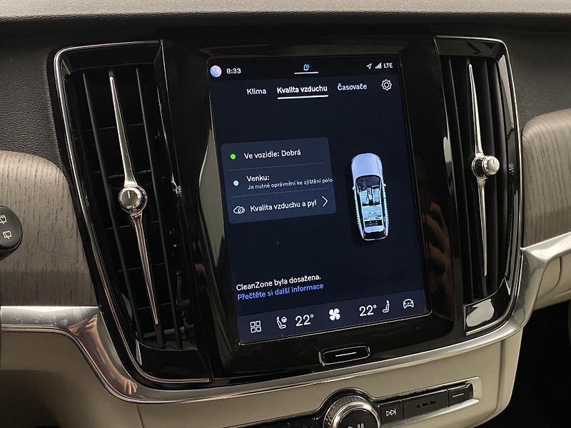 Volvo V90 CC B4 AWD CORE AUT CZ - fotka 34 z 52