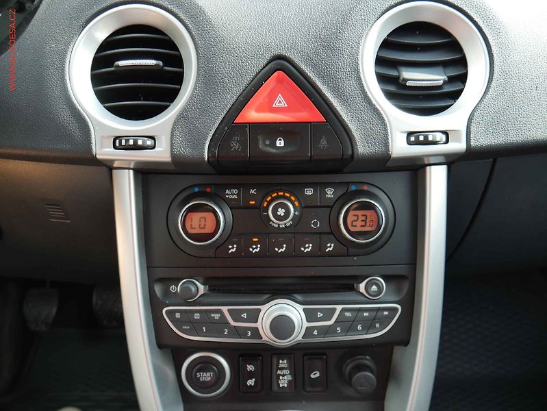 Renault Koleos (2012) 2.0 dCi 4x4, ČR, AC, TZ, navi - fotka 16 z 19