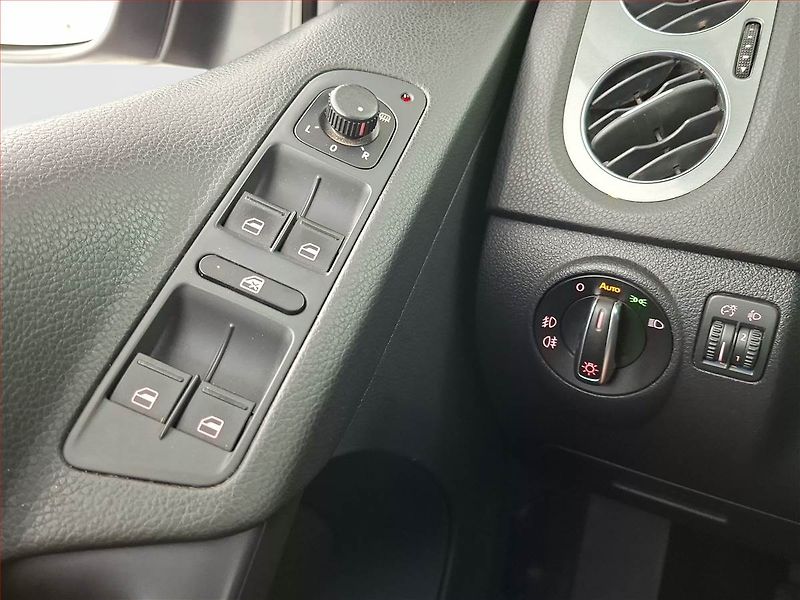 Volkswagen Tiguan (2013) 2.0 TDI, Tempomat - fotka 15 z 15