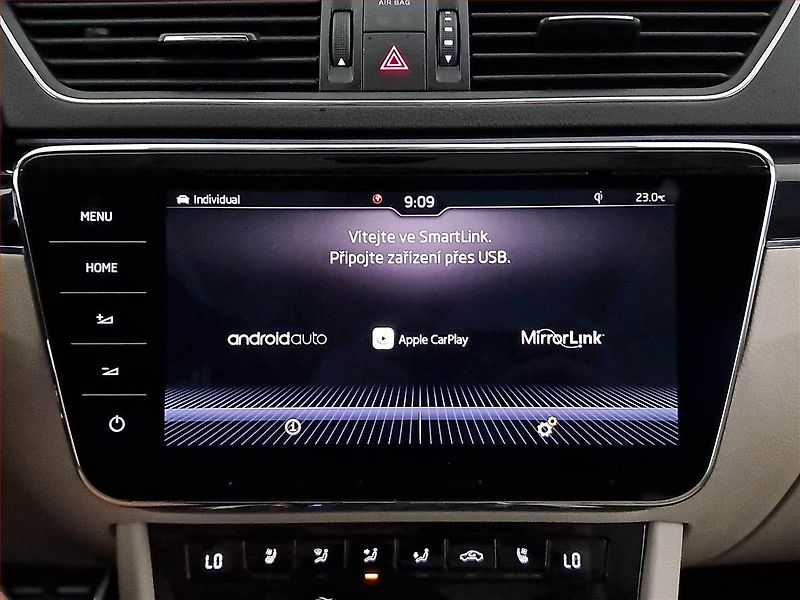 Škoda Superb (2020) Laurin&Klement 2.0 TDI - fotka 19 z 23