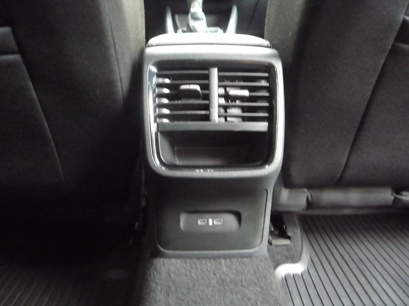 Škoda Octavia (2025) Combi 1,5TSi 85kW Selection - fotka 21 z 25