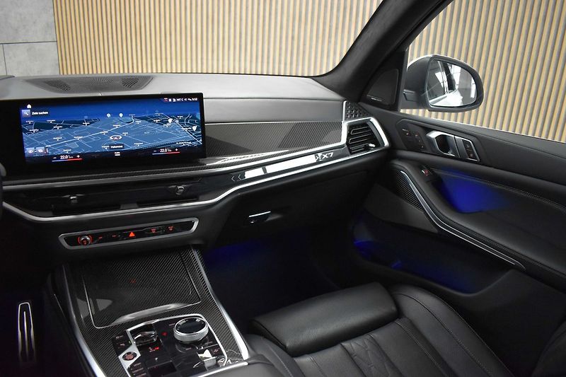 BMW X7 xD 40d ///M*TAŽNÉ*7.MÍST*ČR 1M - fotka 10 z 49