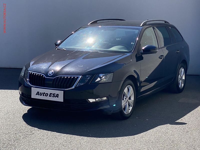 Škoda Octavia (2020) 1.6TDI, ČR, Ambition, AC - fotka 3 z 17