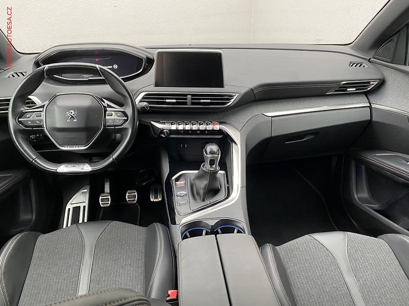 Peugeot 5008 (2018) 1.5 HDi, GT Line - fotka 8 z 18
