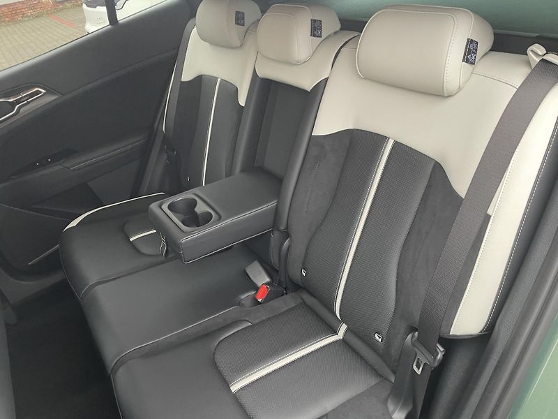 Kia Sportage (2026) 4x4 7DCT GT-Line 7DCT SPORT - fotka 23 z 25