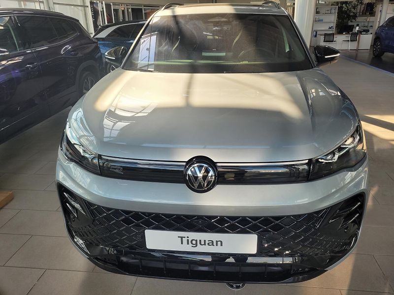 Volkswagen Tiguan (2026) R-Line 2,0 TDI 142 kW 4x4 - fotka 5 z 8