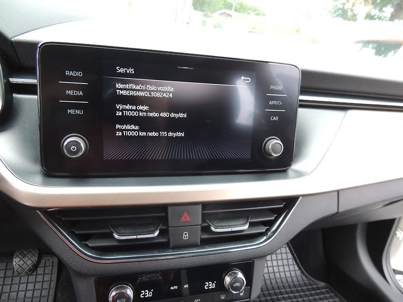 Škoda Scala (2020) 1.0TSi,85kw,Style,full LED,ČR - fotka 20 z 38