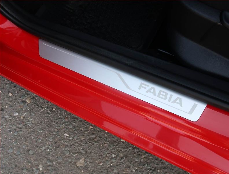 Škoda Fabia (2018) Style 1.0 TSI, ČR,1.maj - fotka 25 z 25