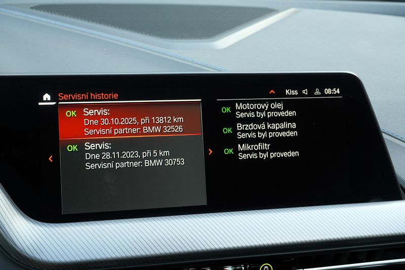 BMW Řada 1 M135i xDrive, Harman, Komfort - fotka 21 z 32