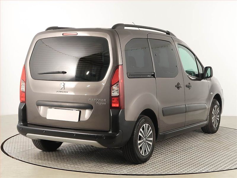 Peugeot Partner (2017) Outdoor 1.6 BlueHDi, 5Míst, SR - fotka 5 z 14