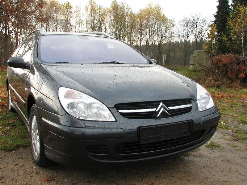 Citroën C5 2,0 16V HPI Xenony,Kůže  Exclu - fotka 5 z 54