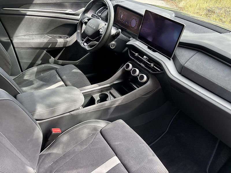 Škoda Kodiaq (2025) 2.0 TDI 4x4 DSG Sportline - fotka 9 z 33