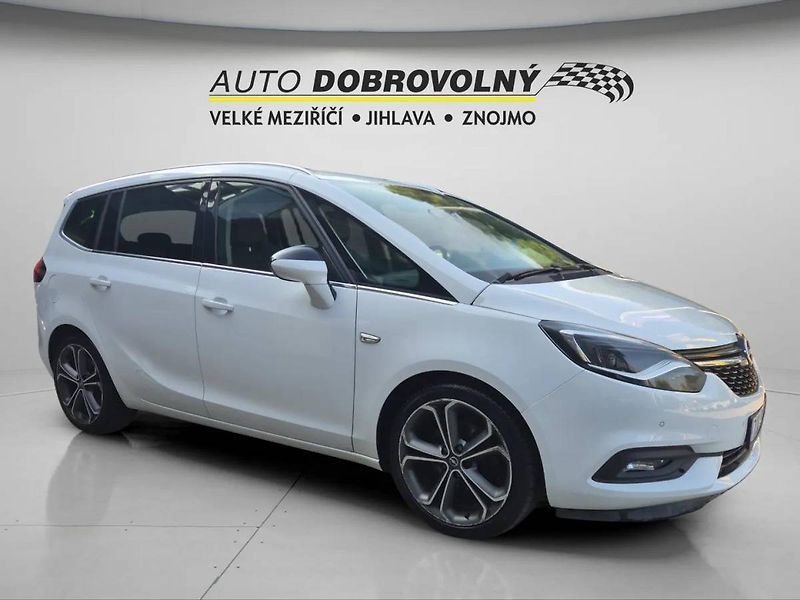 Opel Zafira INNOVATION 2.0 CDTI (125KW/170 - fotka 11 z 47