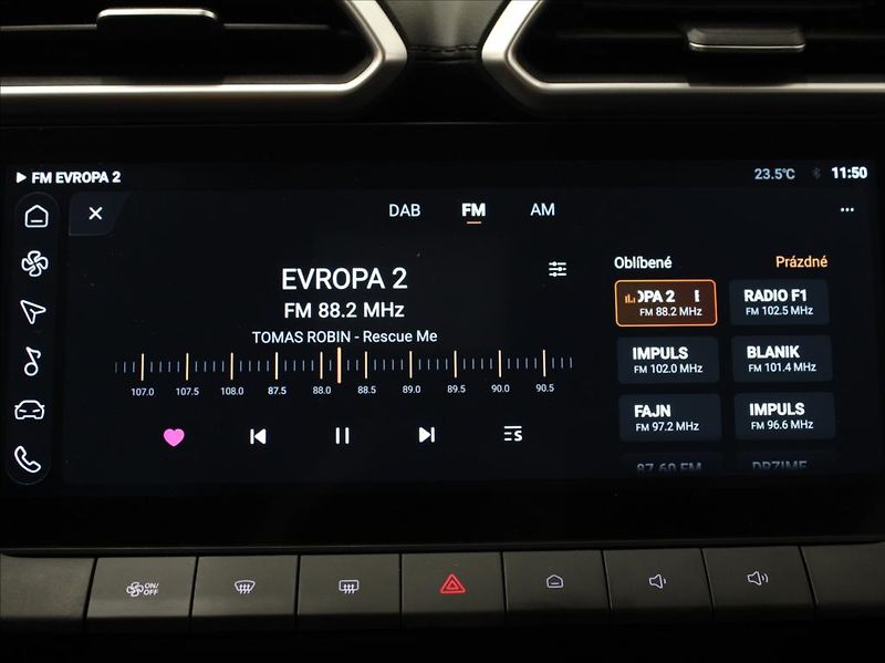 MG ZS 1,5 i 85kW Elegance 28tkm.ČR - fotka 17 z 28
