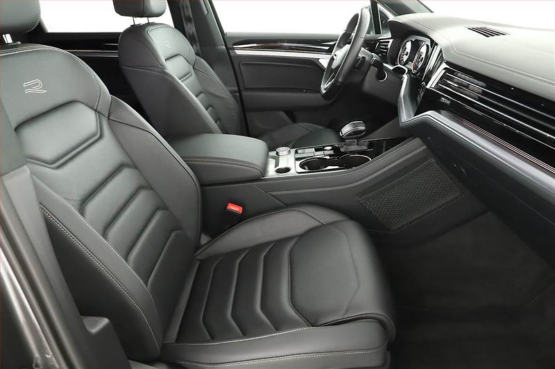 Volkswagen Touareg (2022) 3.0 TDI - fotka 7 z 21