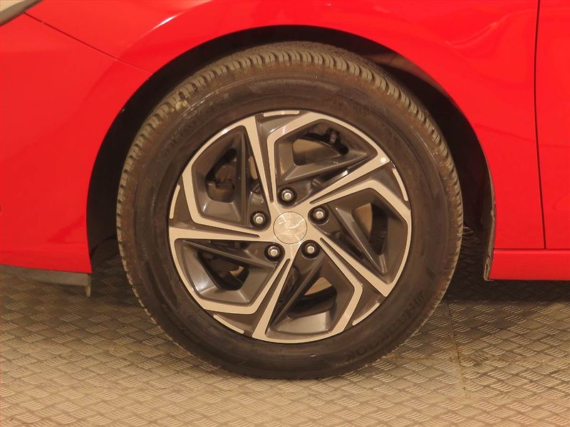 Hyundai i30 (2020) 1.5 DPI, LPG, Serv.kniha - fotka 14 z 17