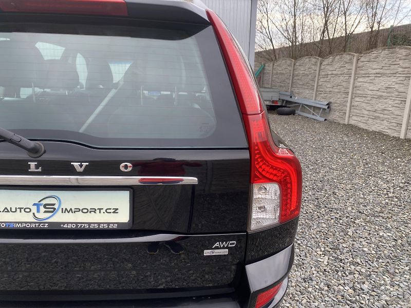 Volvo XC90 2.5TDi D5 200PS 7M 196000KM 1A - fotka 43 z 161