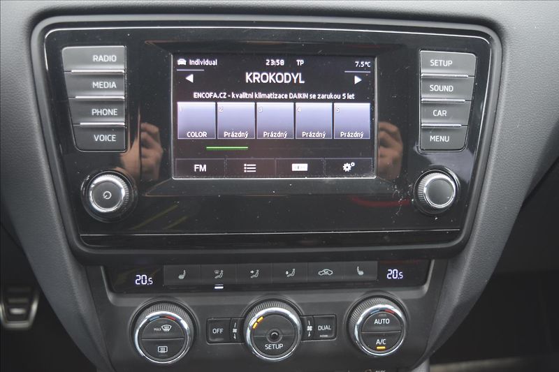 Škoda Octavia 2,0 TDI 135KW RS PO ROZVODECH - fotka 43 z 50
