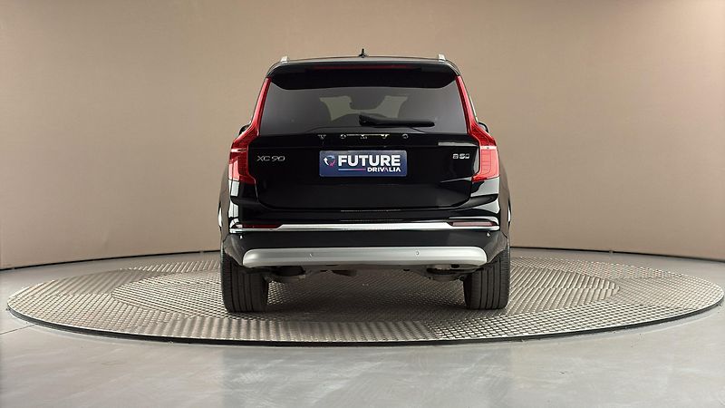 Volvo XC90 2.0 B5 AUT AWD Inscription - fotka 5 z 32