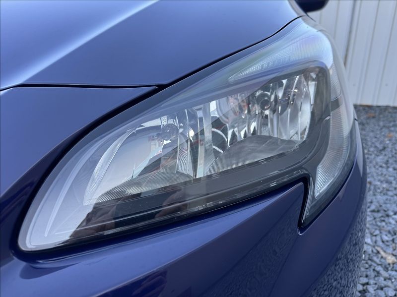 Opel Corsa 1,2 i,51kW,DRIVE,1.maj,původČR - fotka 9 z 50