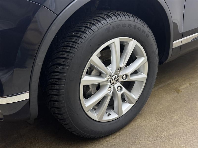Volkswagen Touareg 3,0 ACC 360° TZ PEČLIVÝ SERVIS - fotka 45 z 49