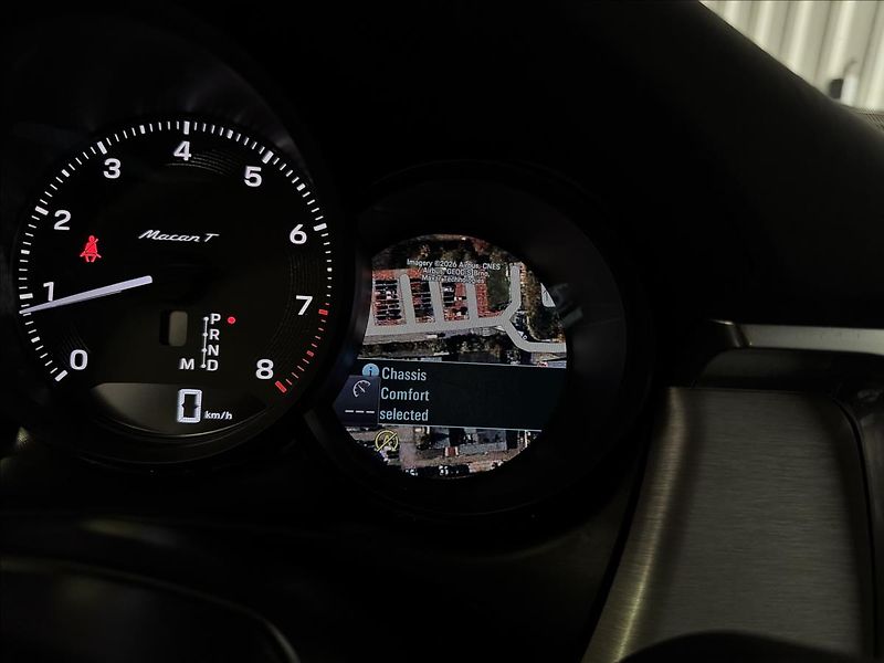 Porsche Macan T CHRONO PASM PANO MATRIX LED - fotka 24 z 49