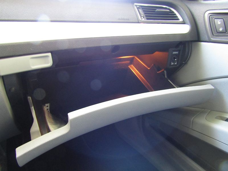Škoda Superb (2011) 2.0 TDI CR 103kW - fotka 37 z 42
