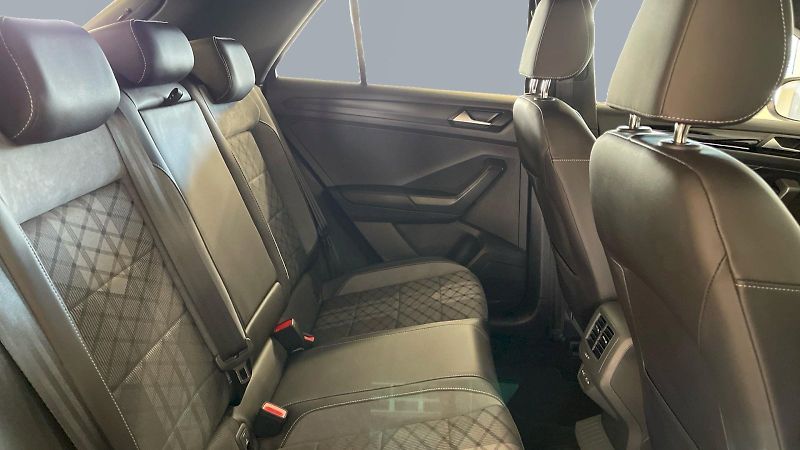 Volkswagen T-Roc (2024) R-Line 1.0 TSI 81kW - fotka 10 z 28