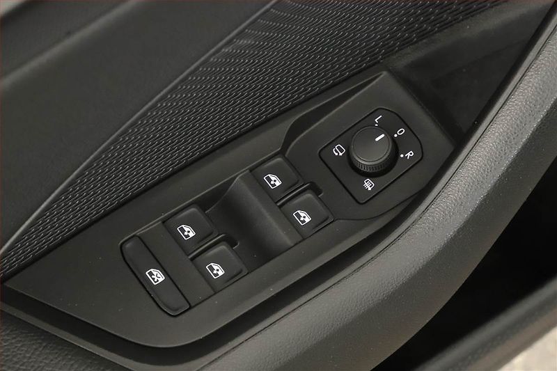 Škoda Octavia (2025) 1.5 TSI, SELECTION, DPH - fotka 10 z 13