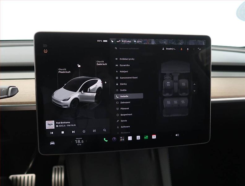 Tesla Model Y (2023) Performance 79kWh, SoH 93% - fotka 24 z 33