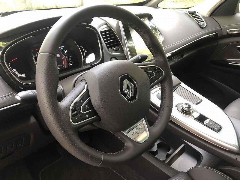 Renault Talisman má naopak dražší benzinový motor.